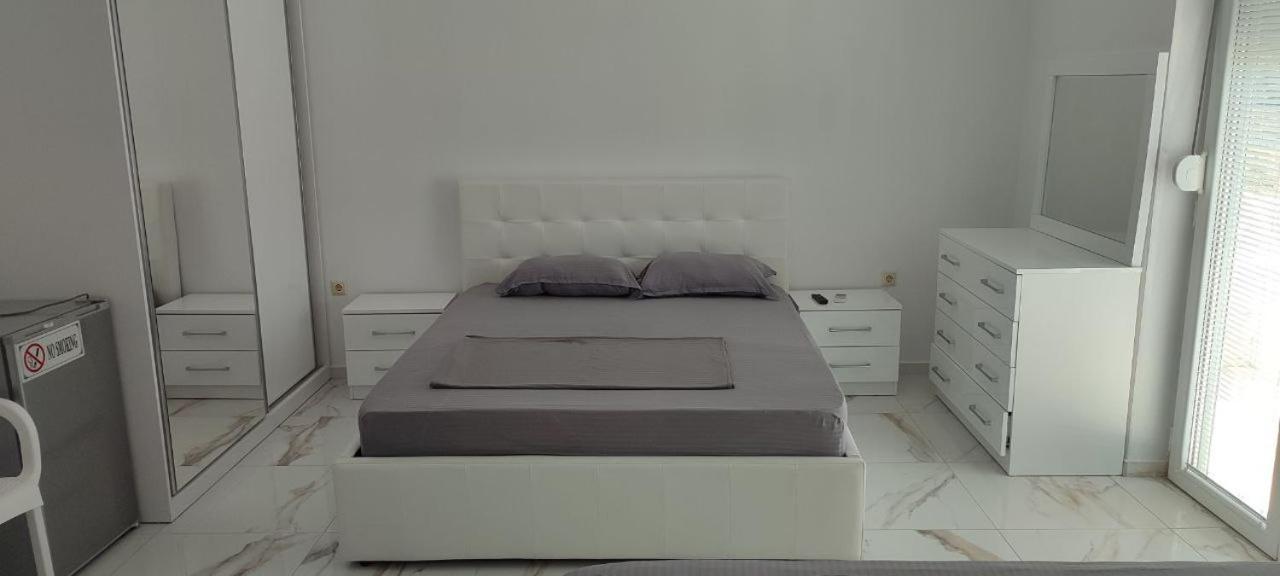 Golem Apartment ภายนอก รูปภาพ