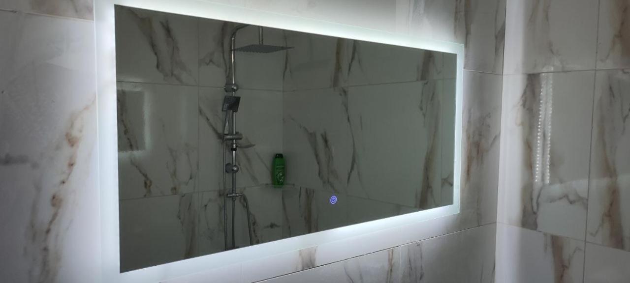 Golem Apartment ภายนอก รูปภาพ